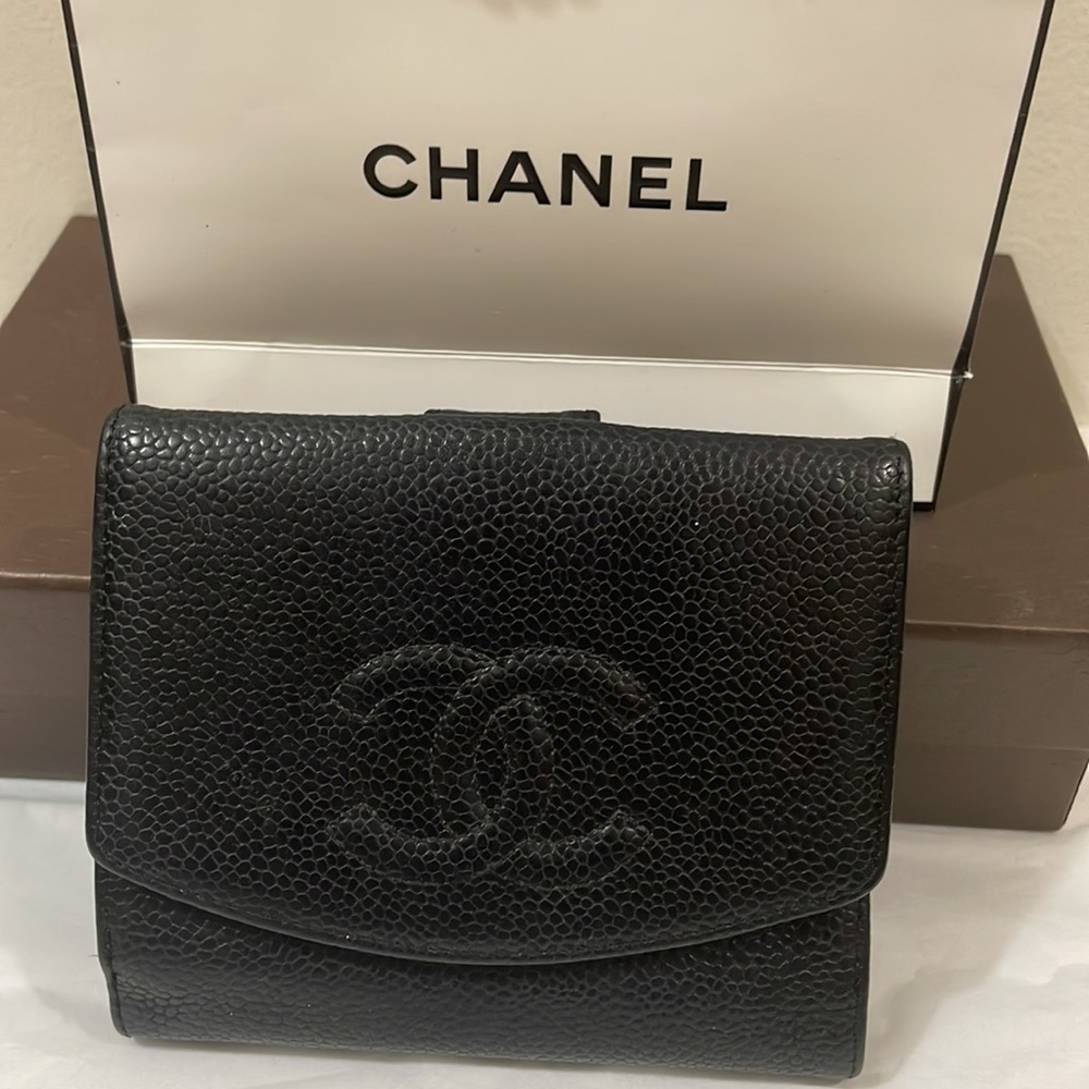 Soldā¼ļøš¤CHANEL Compact Wallet in Caviar Leatherš¤ - Picture 16 of 16